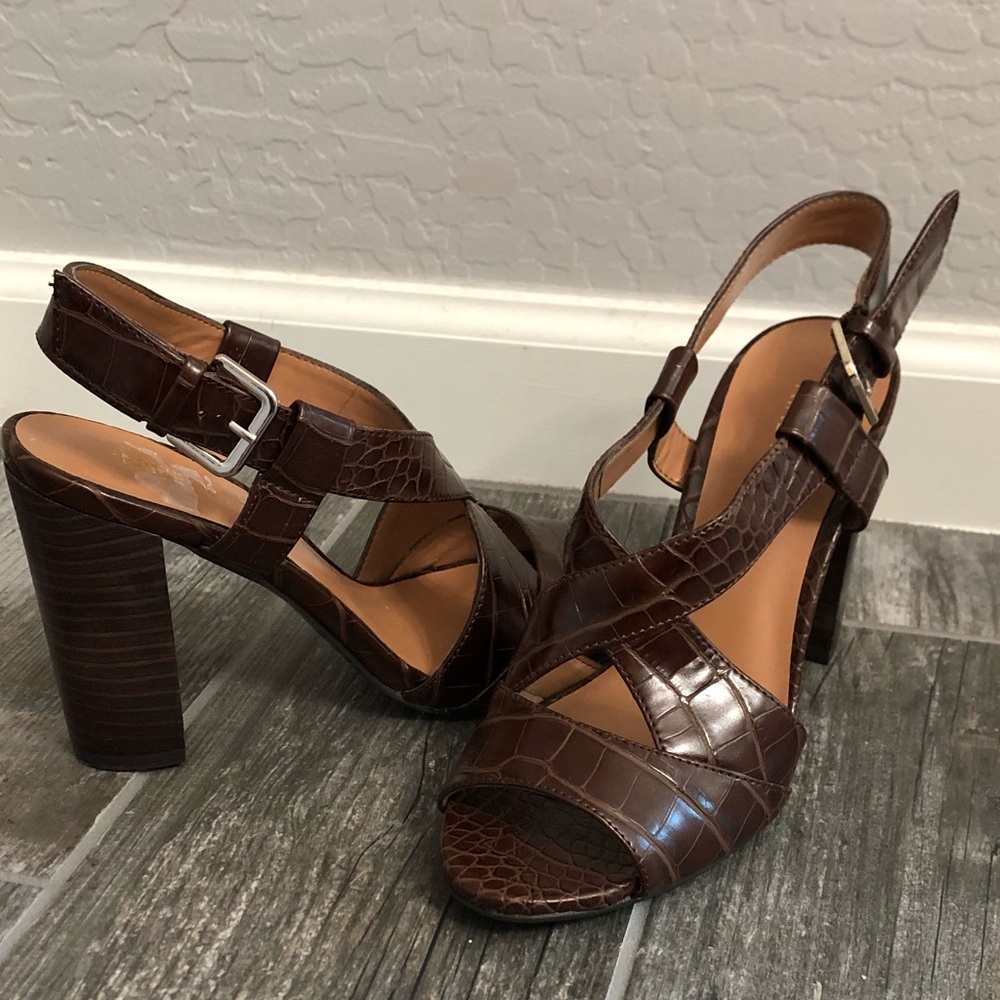 Nine West Snakeskin Slingback Heels (6)